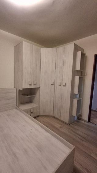 Apartament cu 3 camere decomandat în Prelungirea Ghencea