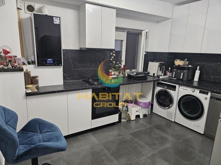 Apartament cu 3 camere decomandat, mobilat în Decebal
