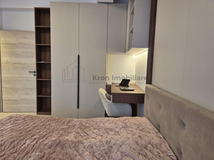 Apartament cu 3 camere decomandat, mobilat în Centură