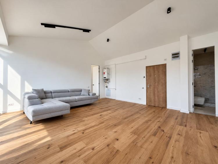 Apartament cu 4 camere decomandat, mobilat în Domenii