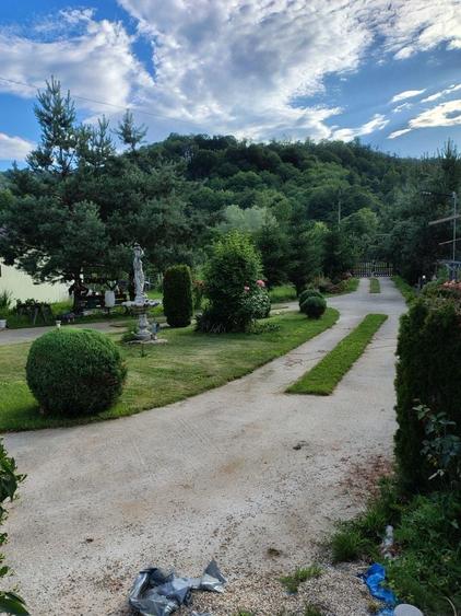 Casă cu 4 camere în Toplița