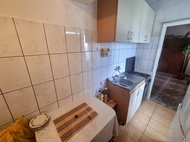 Garsonieră decomandată în Casa de Cultură