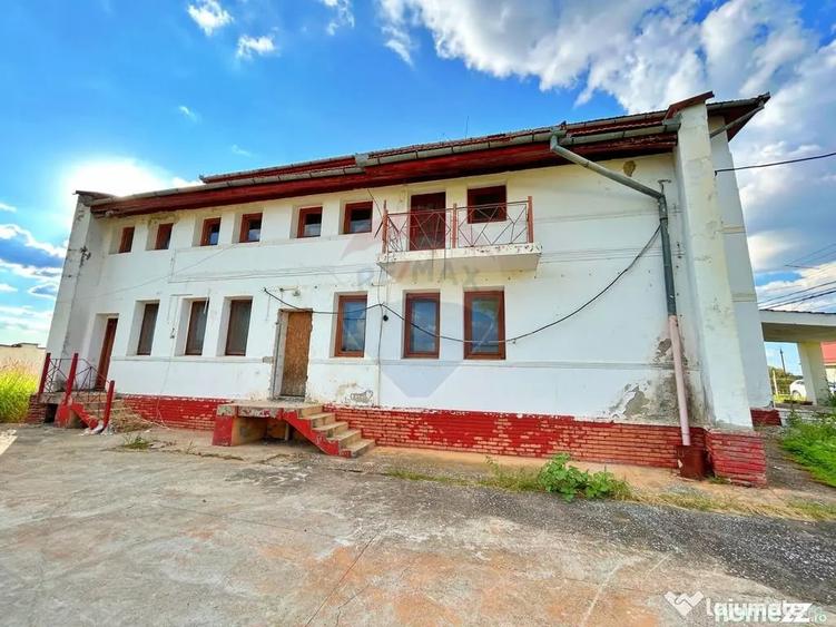 Spațiu comercial, de 728 mp, în Central
