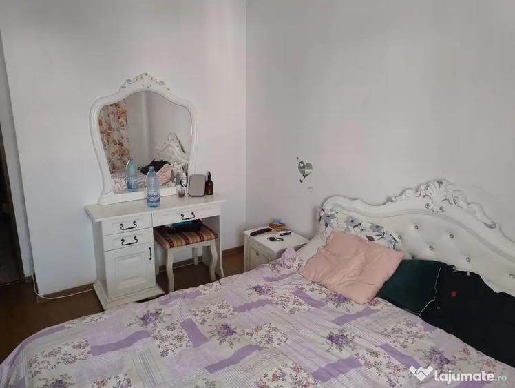Apartament cu 2 camere semidecomandat în Exterior Vest