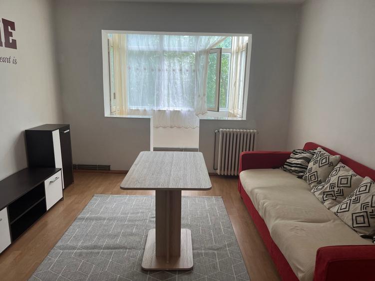 Apartament cu 2 camere decomandat în Moara de foc