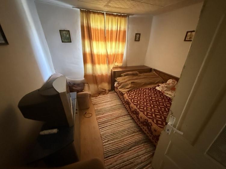 Casă cu 3 camere în Cornu