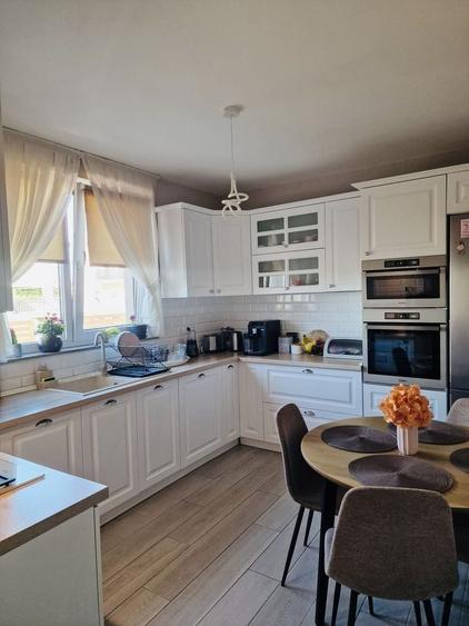Duplex cu 4 camere cu Canalizare în Centura
