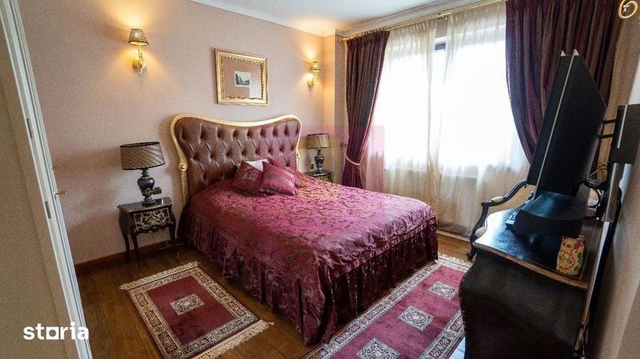 Apartament cu 4 camere decomandat în Clăbucet