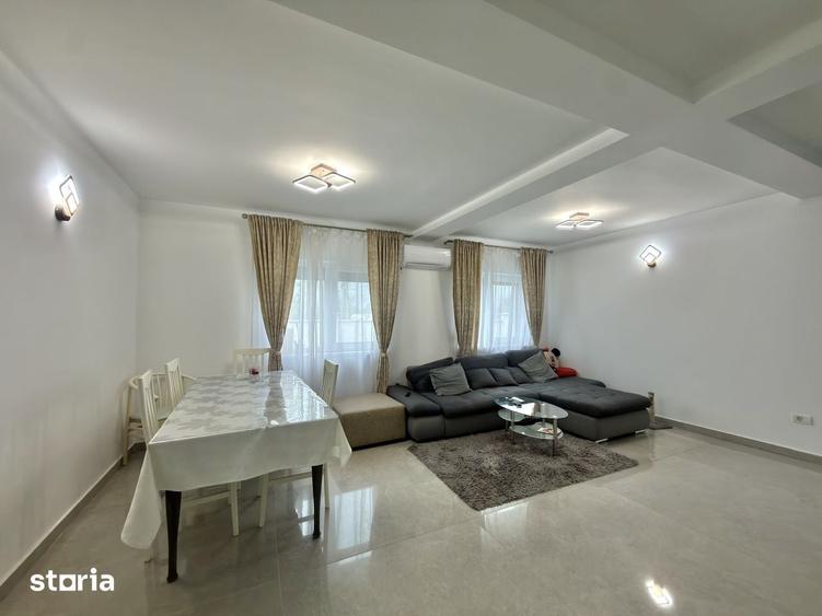 Casă cu 5 camere cu Teren 300 Mp în Sânmihaiu Român