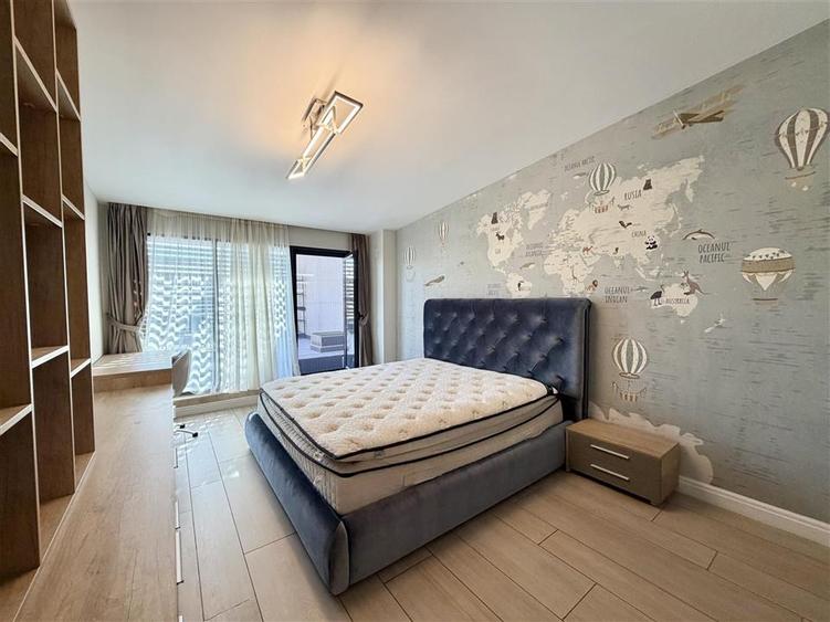 Penthouse cu 5 camere decomandat, mobilat în Herăstrău