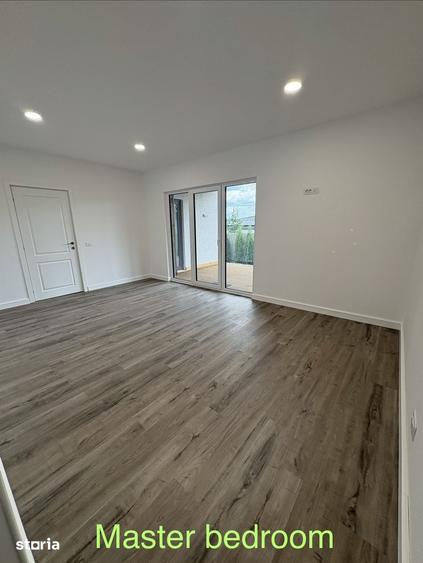 Casă cu 5 camere cu Teren 320 Mp în Traian