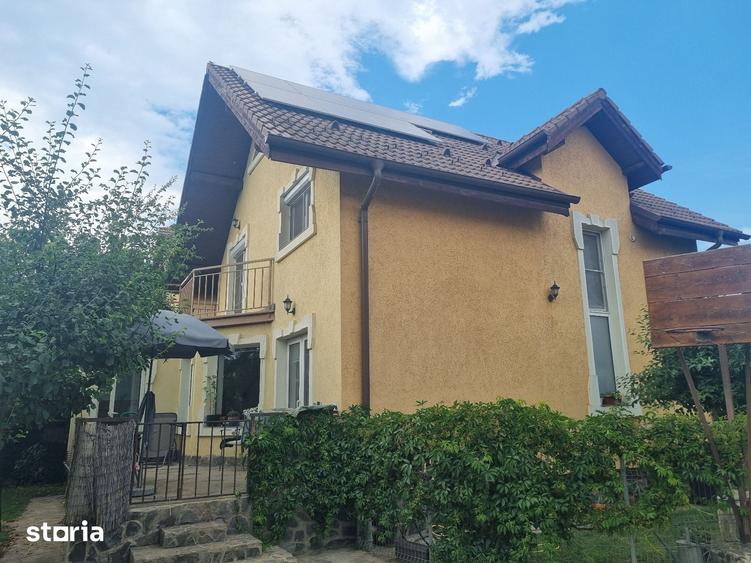 Casă cu 5 camere cu Teren 505 Mp în Șelimbăr