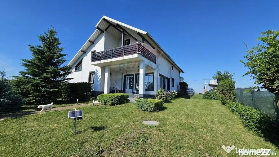 Casă cu 6 camere cu Teren 3614 Mp în Liteni (Moara)
