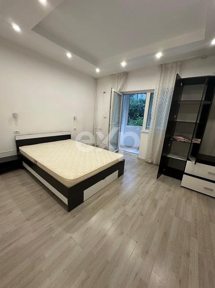 Apartament cu 2 camere decomandat în Sebastian