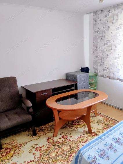 Casă cu 4 camere cu Teren 1800 Mp în Chizătău