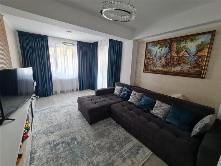 Apartament 2 camere, Loc de parcare subteran si boxa, Zona Tractorul, Brasov - 8
