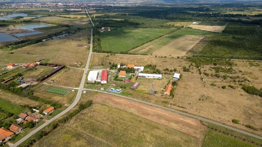 Teren de 580 mp, în Herendești