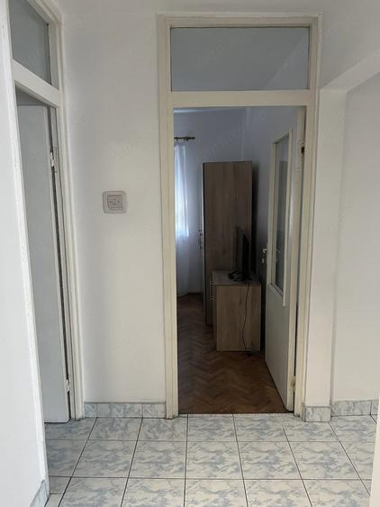 Apartament cu 3 camere decomandat în Telegrafului