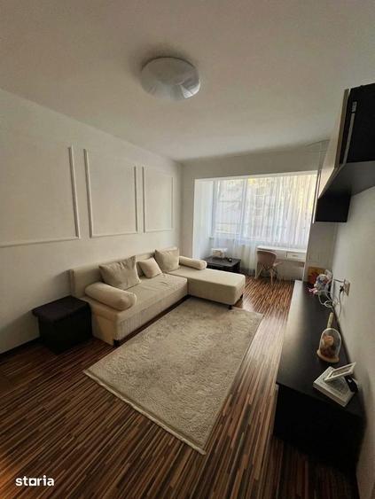 Apartament cu 2 camere semidecomandat, mobilat în Central
