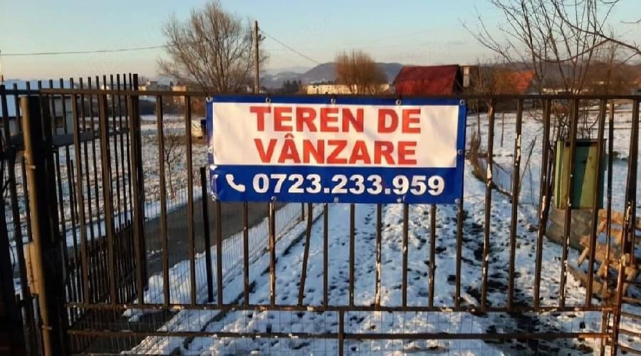 Teren de 2400 mp, în Central