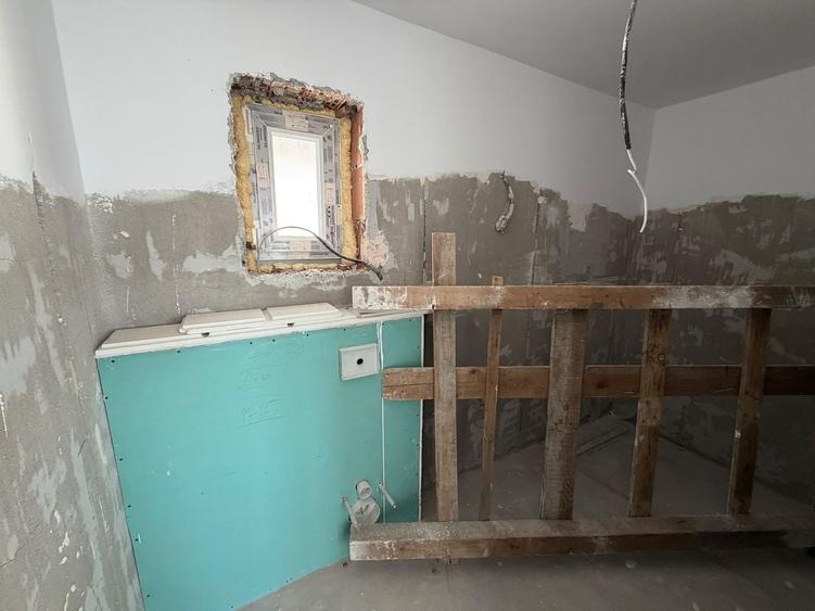 Duplex cu 4 camere cu Canalizare în Dobroești