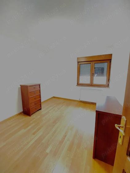 Apartament cu 3 camere decomandat în Micălaca