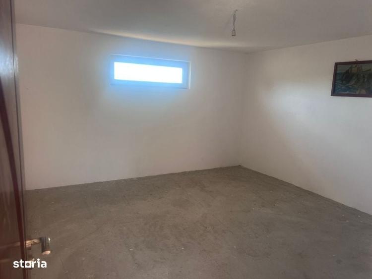 Casă cu 4 camere în Milești