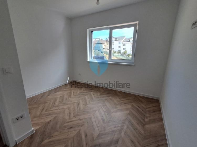 Apartament cu 3 camere decomandat în Păcurari