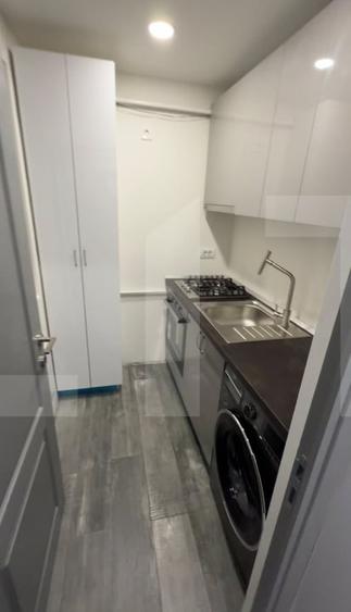 Apartament cu 2 camere semidecomandat, mobilat în Filiași
