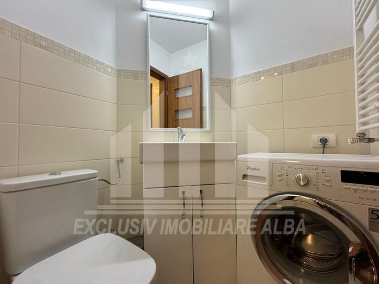 Apartament cu 3 camere decomandat, mobilat în Cetate