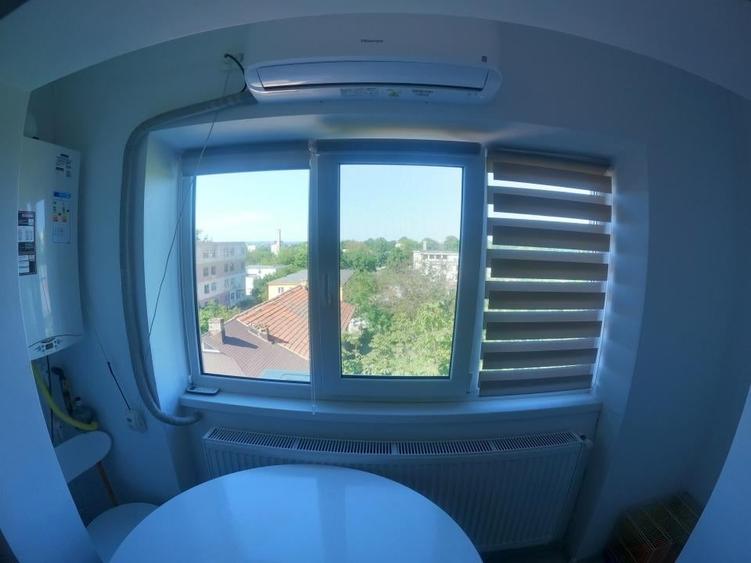 Garsonieră decomandată în Central