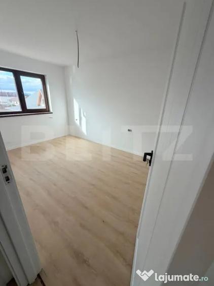 Casă cu 4 camere cu Teren 250 Mp în Uzina 2