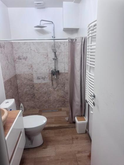 Casă individuală cu 5 camere cu Teren 170 Mp în Drumul Taberei