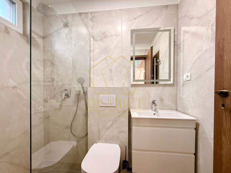 Duplex cu 5 camere cu Canalizare în Dumbrăvița