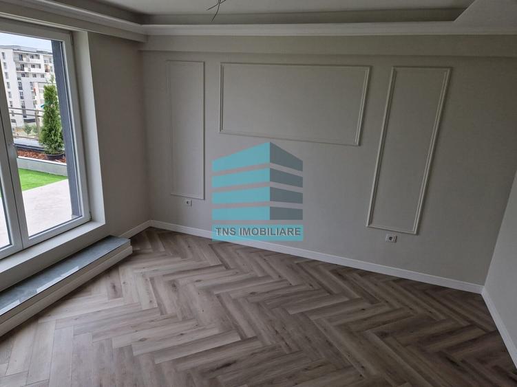 Penthouse cu 4 camere decomandat în Theodor Pallady