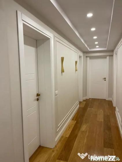 Apartament cu 5 camere decomandat în Central