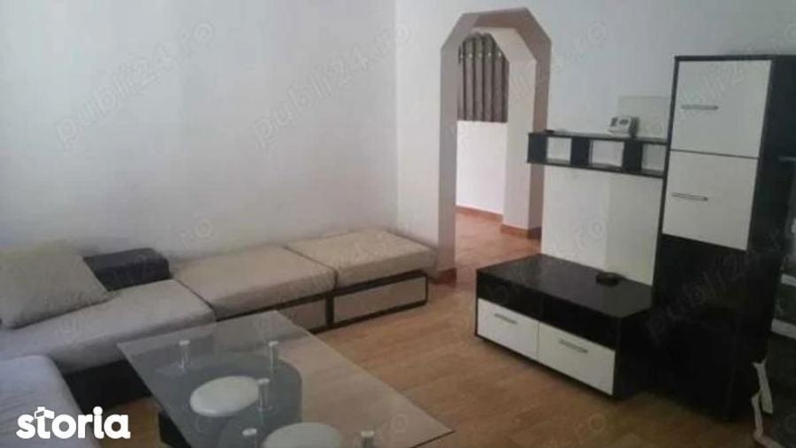 Casă cu 4 camere cu Teren 200 Mp în Central