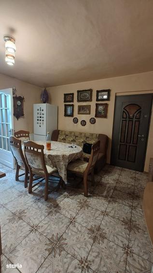 Apartament cu 2 camere decomandat în Zamfirescu