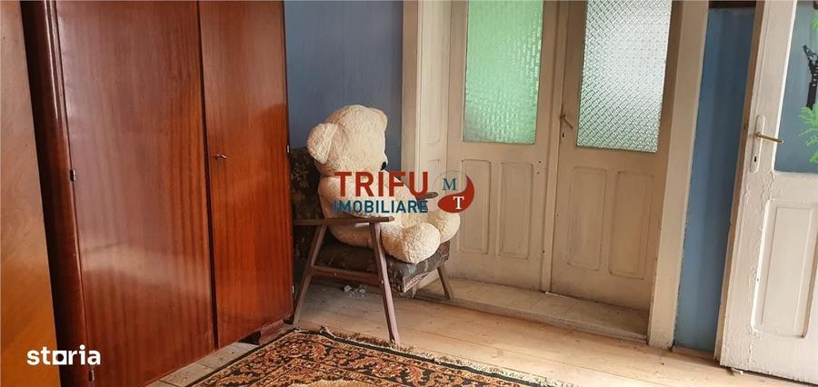 Casă cu 4 camere în Drâmbar