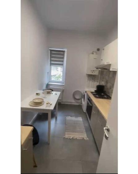 Apartament cu 2 camere decomandat în Ultracentral