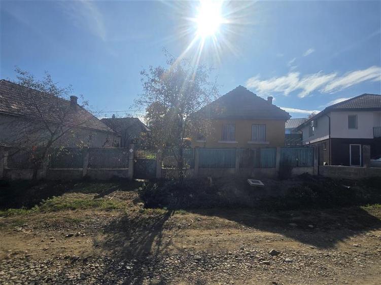 Casă cu 2 camere cu Teren 400 Mp în Voiniceni