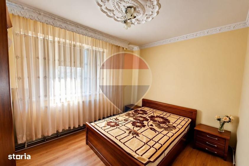 Apartament cu 3 camere decomandat în Central