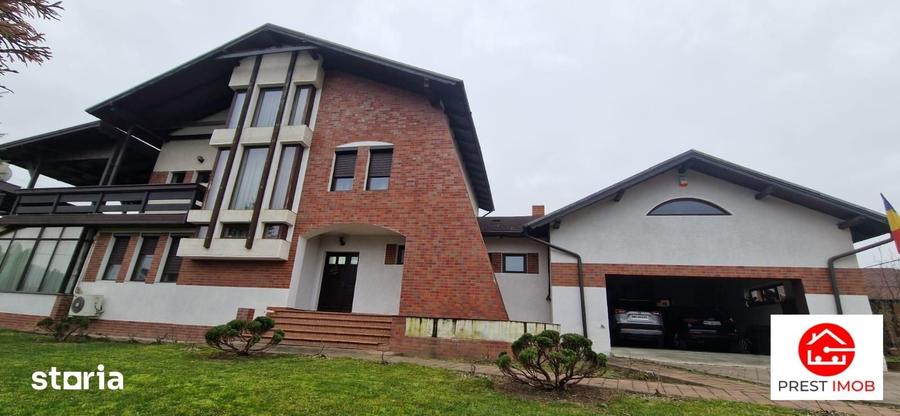 Casă cu 6 camere cu Teren 1725 Mp în Corunca