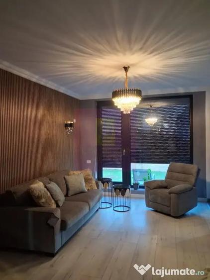 Casă cu 4 camere cu Teren 150 Mp în Central