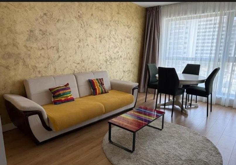 Apartament cu 2 camere, mobilat în Pipera
