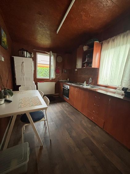 Casă individuală cu 4 camere cu Teren 400 Mp în Tunari