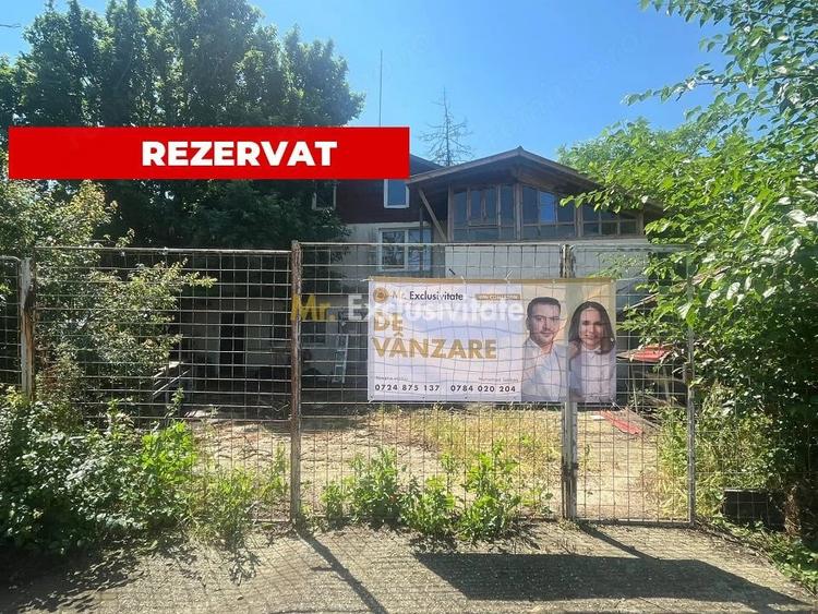 Casă cu Teren 1200 Mp în Gostinu