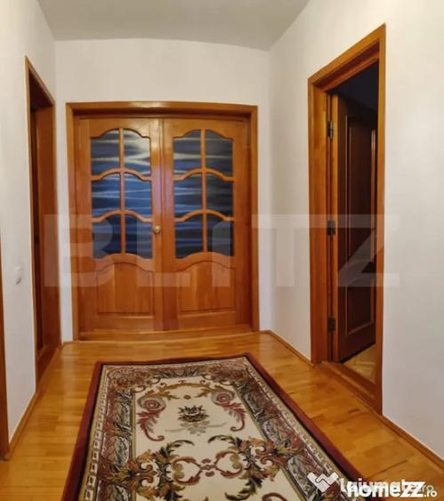 Casă cu 6 camere cu Teren 1178 Mp în Cetate