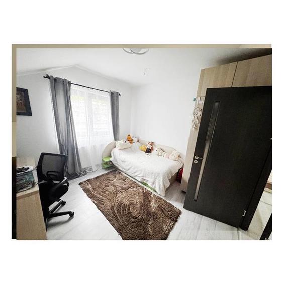 Casă individuală cu 6 camere cu Teren 517 Mp în Noua