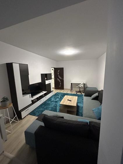 Apartament cu 2 camere decomandat în Tudor